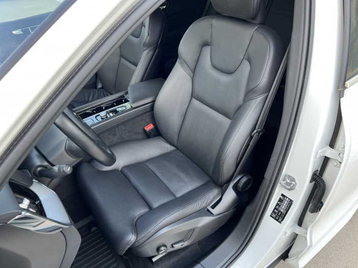 Volvo XC60 B4 MOMENTUM Aut 1.maj. 2.0 Momentum