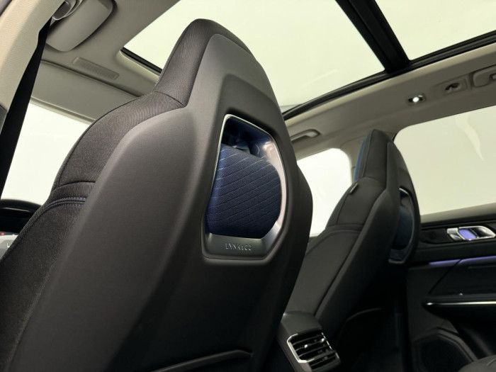 Lynk & Co 01 PHEV DCT AUT 1.maj. REZERVACE