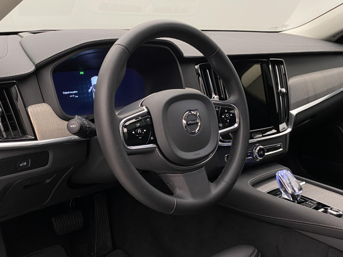 Volvo V90 CC B4 AWD ULTIMATE AUT CZ 2.0 CC CC