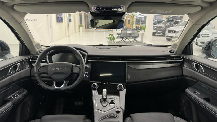 Lynk & Co 01 PHEV DCT AUT 1.maj. REZERVACE