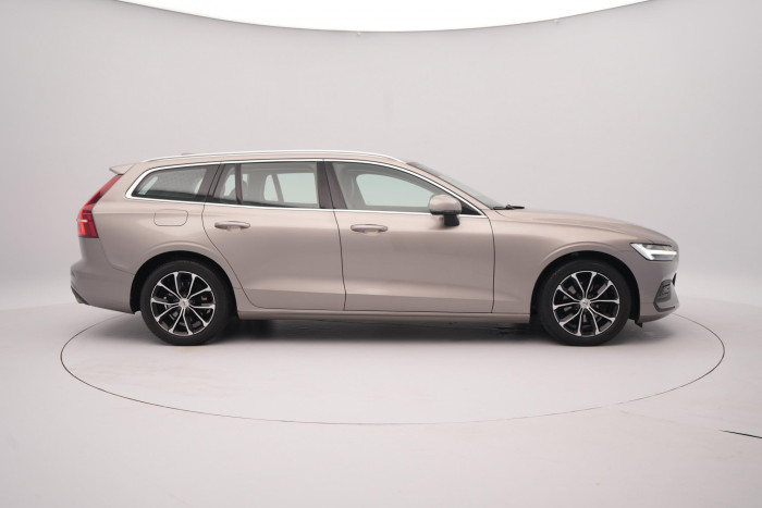 Volvo V60 D3 MOMENTUM PRO AUT 1.maj 2.0 d Momentum