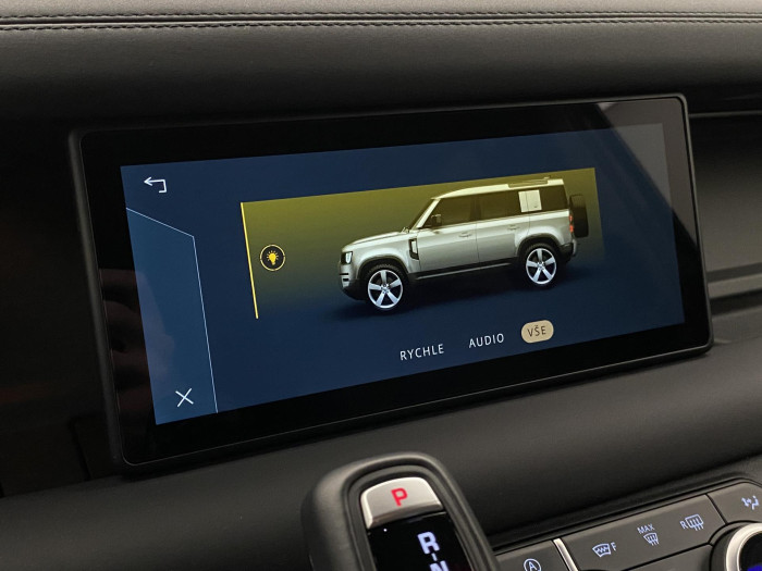 Land Rover Defender D300 SE AWD AUT CZ REZERVACE 3.0 d SE