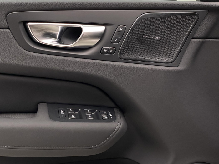 Volvo XC60 T8 AWD RECHARGE BRIGHT PLUS CZ