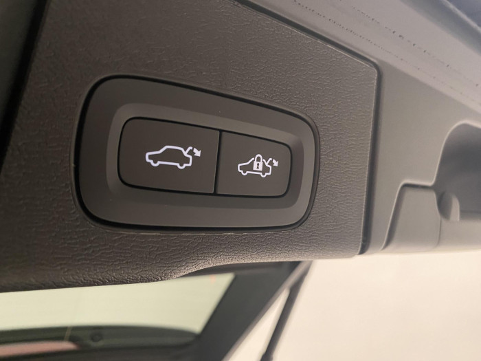 Volvo XC60 B5 AWD AUT DARK PLUS