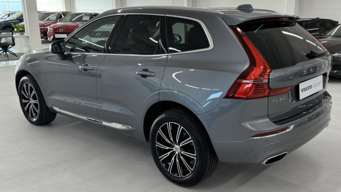 Volvo XC60 B5 AWD INSCRIPTION REZERVACE