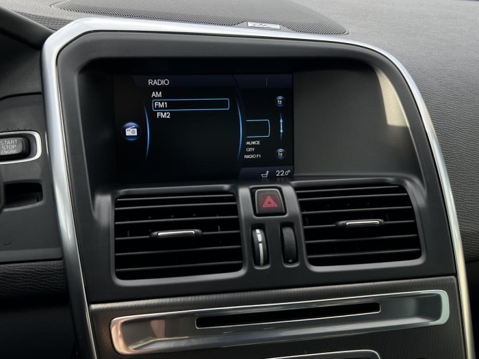 Volvo XC60 D5 AWD R-DESIGN Aut CZ 2.4 d
