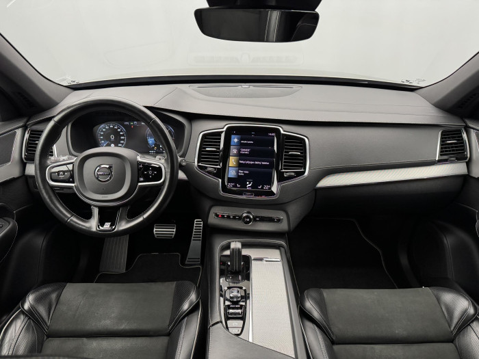 Volvo XC90 B5 AWD R-DESIGN AUT CZ