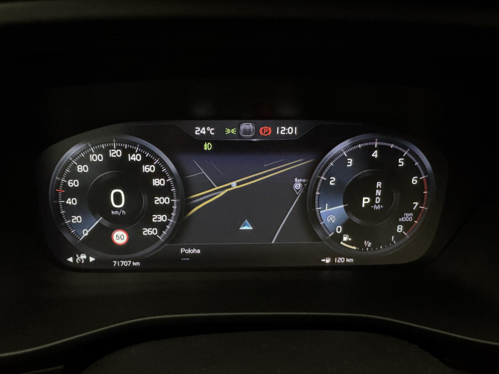 Volvo XC40 T5 AWD R-DESIGN