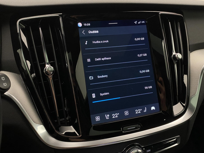 Volvo V60 B4 AUT DARK PLUS