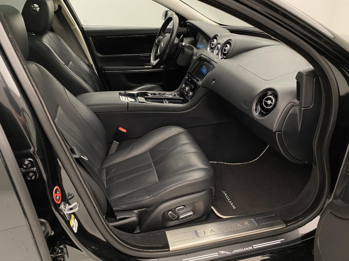 Jaguar XJ 3.0 V6D AUT 3.0 d