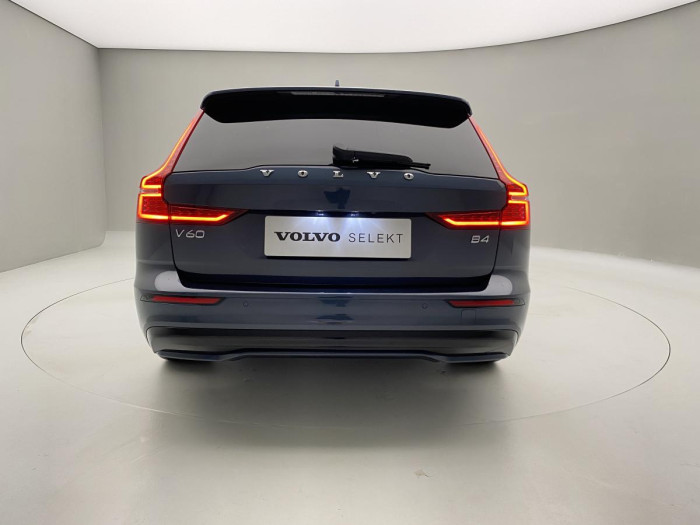 Volvo V60 B4 ULTIMATE DARK AUT