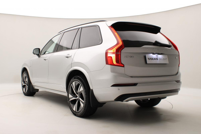 Volvo XC90 T8 AWD R-DESIGN REZERVACE