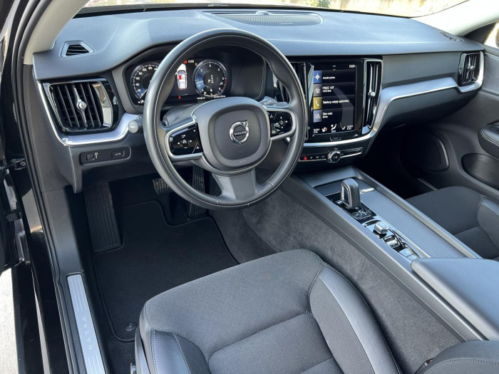Volvo V60 B4 MOMENTUM Aut 1.maj. 2.0 Momentum