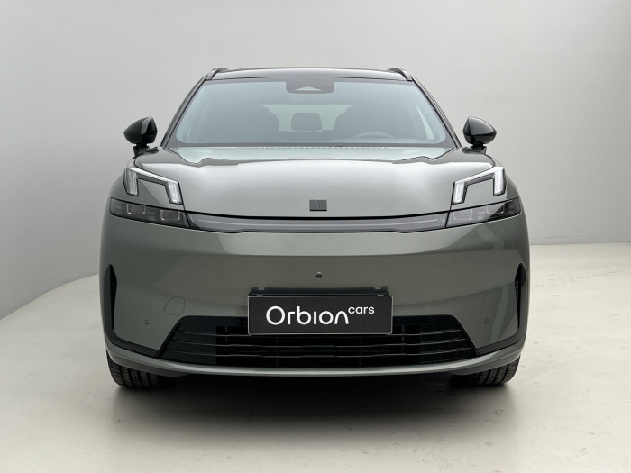 Lynk & Co 08 MORE PHEV