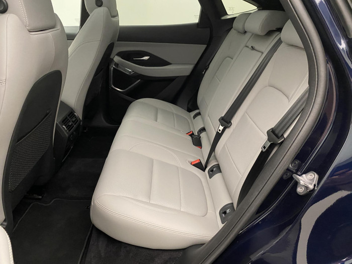 Jaguar E-Pace P250 SE  R-DYNAMIC REZERVACE 2.0 SE Dynamic