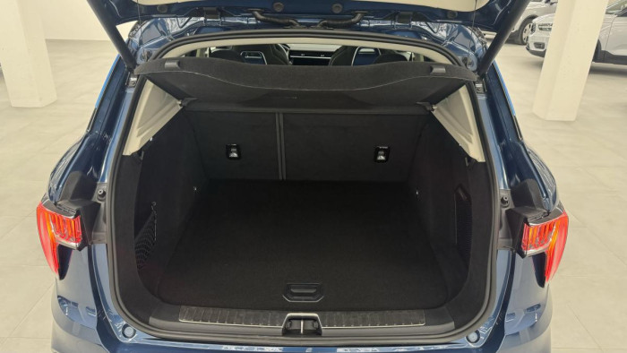 Lynk & Co 01 PHEV DCT AUT 1.maj.