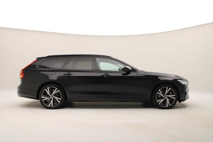 Volvo V90 B6 AWD ULTIMATE DARK CZ 1.maj