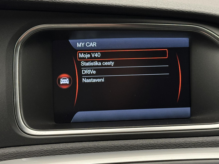 Volvo V40 CC T5 AWD SUMMUM REZERVACE 2.5 CC CC Summum