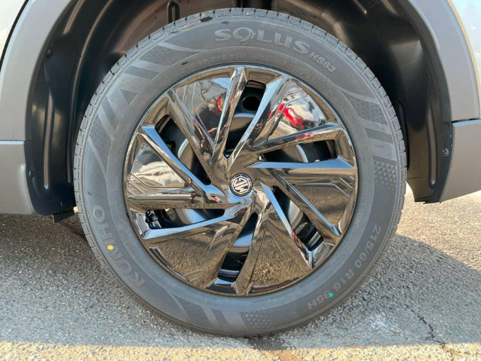 MG ZS HYBRID+ ESSENTIAL
