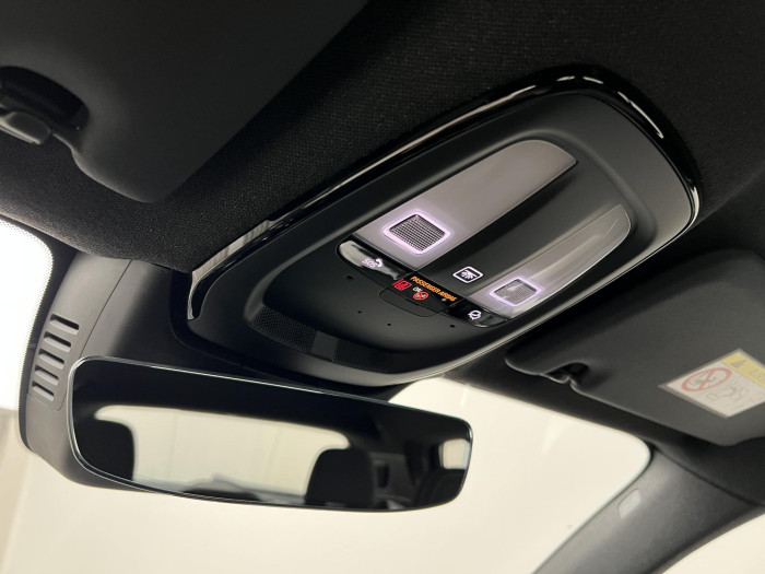 Volvo XC40 B3 DARK PLUS AUT