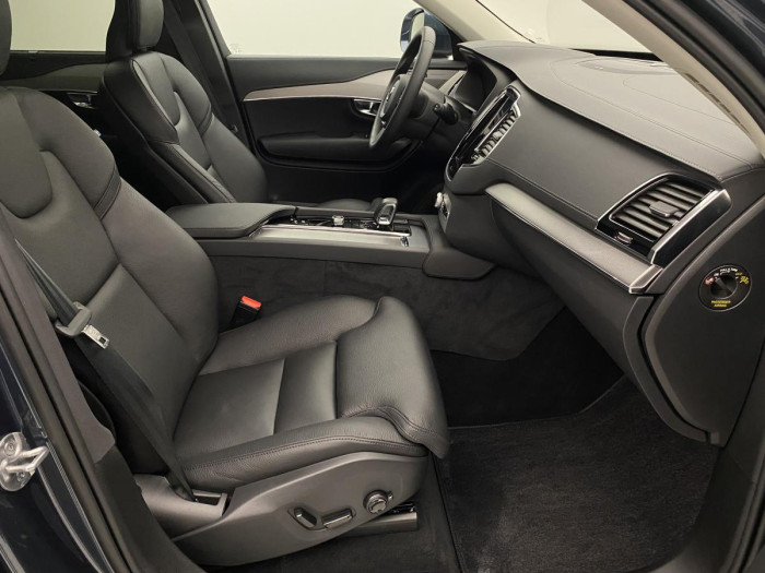 Volvo XC90 B5 AWD PLUS BRIGHT REZERVACE 2.0 Plus