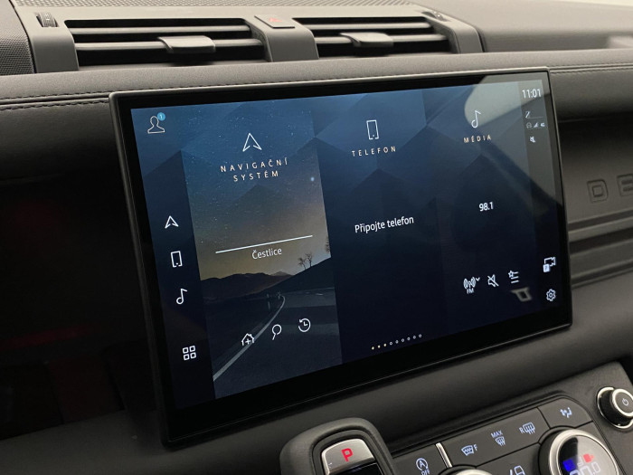 Land Rover Defender D250 X-DYNAMIC SE REZERVACE 3.0 d Dynamic SE