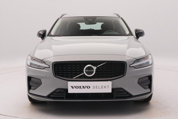 Volvo V60 B4 PLUS DARK CZ 1.maj
