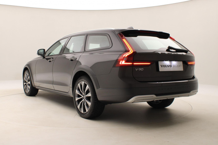 Volvo V90 CC B4 AWD PLUS AUT CZ 1.maj.
