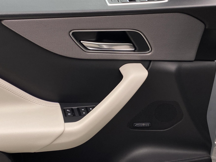 Jaguar F-Pace 5.0 V8 SVR AWD AUT 5.0 V8