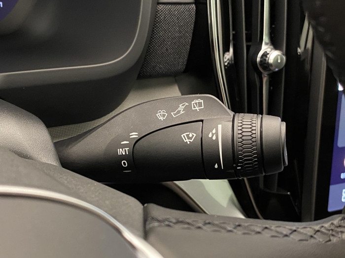 Volvo XC90 B5 AWD BLACK EDITION PLUS 7