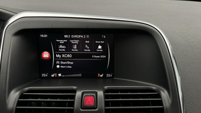 Volvo XC60 D4 AWD MOMENTUM REZERVACE 2.4 d Momentum