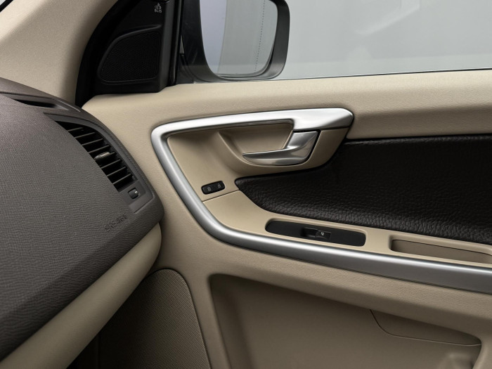 Volvo XC60 D3 AWD SUMMUM AUT CZ 2.4 d Summum