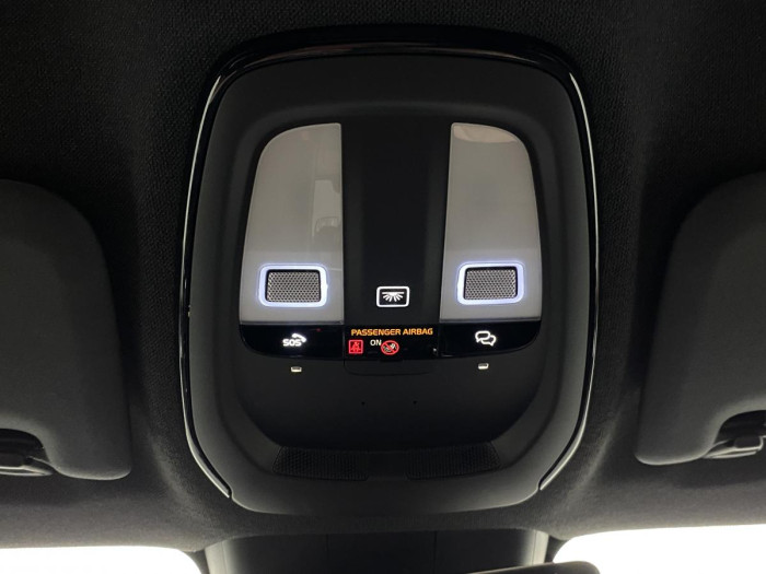 Volvo C40 PURE ELECTRIC TWIN ENGINE PLUS Plus