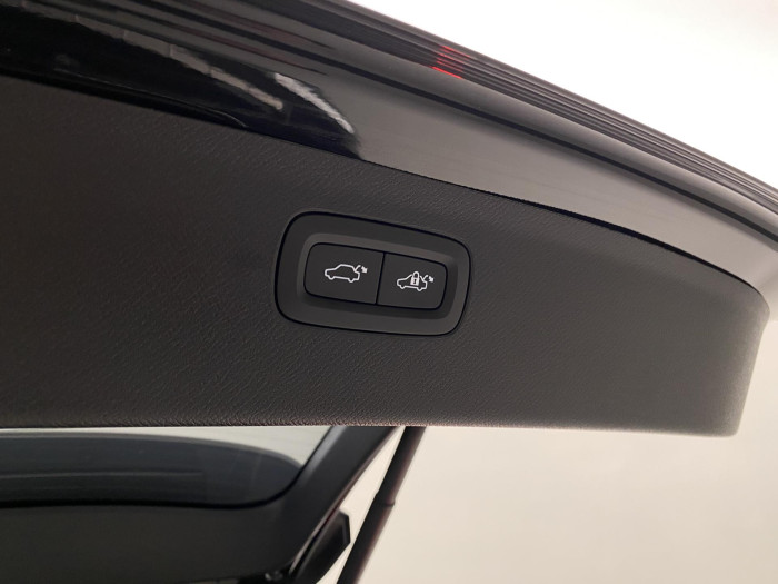 Volvo XC90 B5 AWD BRIGHT ULTIMATE CZ 7m