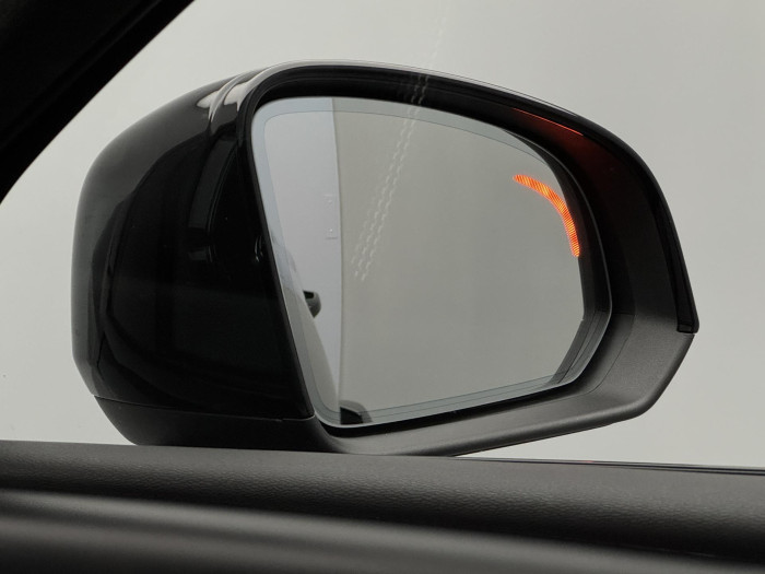 Volvo XC40 B3 DARK ULTRA CZ 1.maj