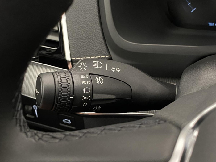 Volvo XC90 B5 AWD R-DESIGN AUT 1.maj