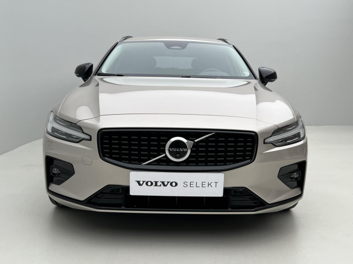 Volvo V60 B4 DARK PLUS AUT 1.maj.