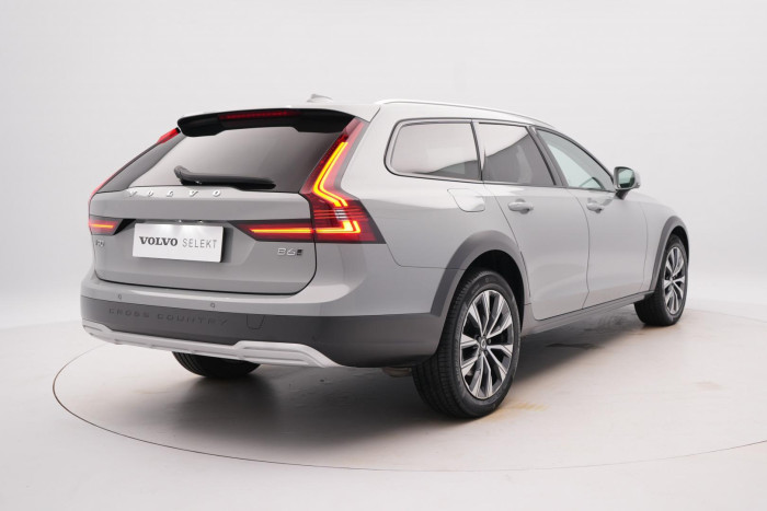 Volvo V90 CC B6 AWD ULTIMATE AUT CZ 2.0 CC CC