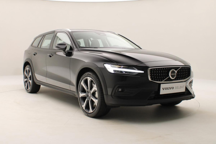 Volvo V60 CC B5 AWD ULTIMATE REZERVACE 2.0 CC CC