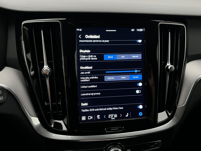 Volvo V60 CC B5 AWD PLUS BRIGHT AUT