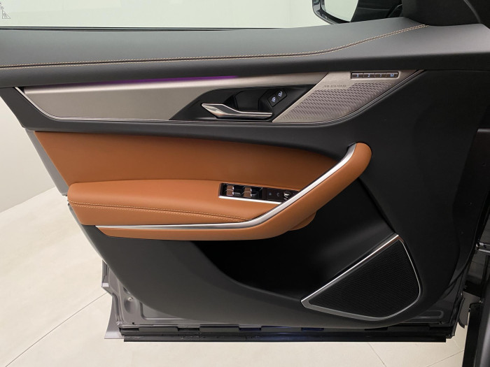 Jaguar F-Pace D300 R-DYNAMIC HSE REZERVACE 3.0 d Dynamic