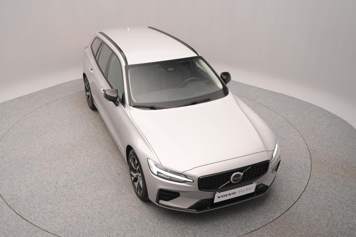 Volvo V60 B4 DARK PLUS AUT CZ 1.maj