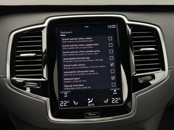 Volvo XC90 B5 AWD R-Design AUT REZERVACE