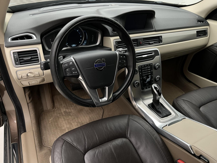 Volvo XC70 D4 SUMMUM AUT CZ 2.0 d Summum