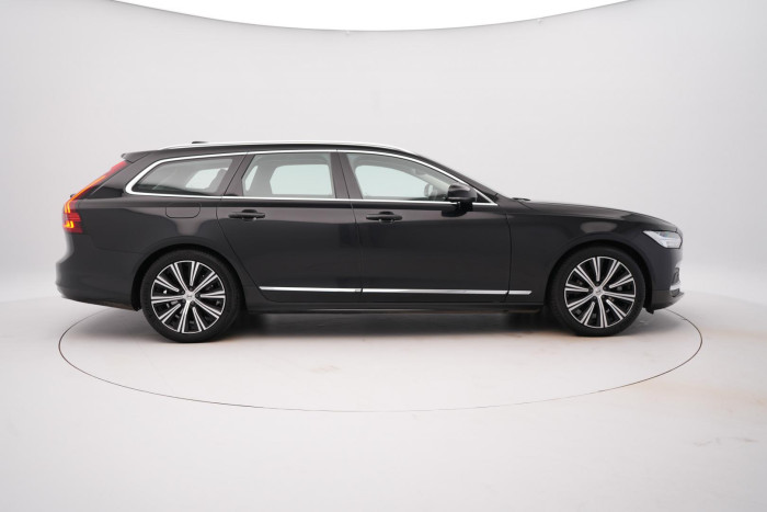 Volvo V90 B4 BRIGHT PLUS REZERVACE