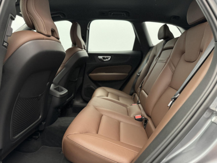 Volvo XC60 B4 INSCRIPTION AUT CZ 1 .maj