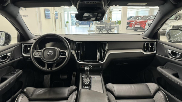 Volvo V60 D4 R-DESIGN POLESTAR REZERVACE 2.0 d