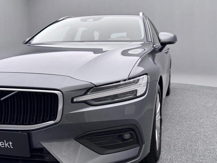 Volvo V60 B4 MOMENTUM PRO REZERVACE 2.0 Momentum