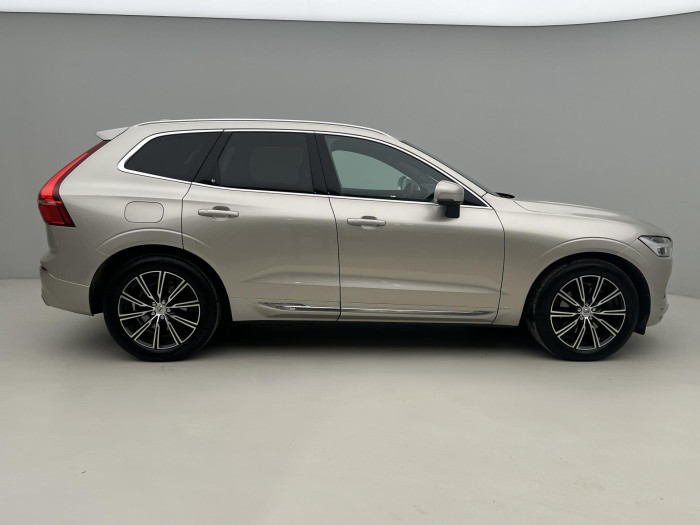 Volvo XC60 T5 AWD INSCRIPTION AUT CZ
