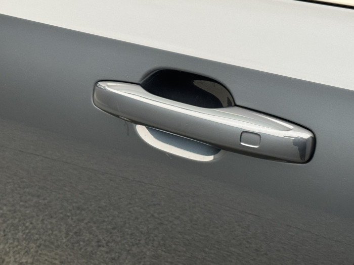 Volvo V90 B6 AWD ULTIMATE REZERVACE